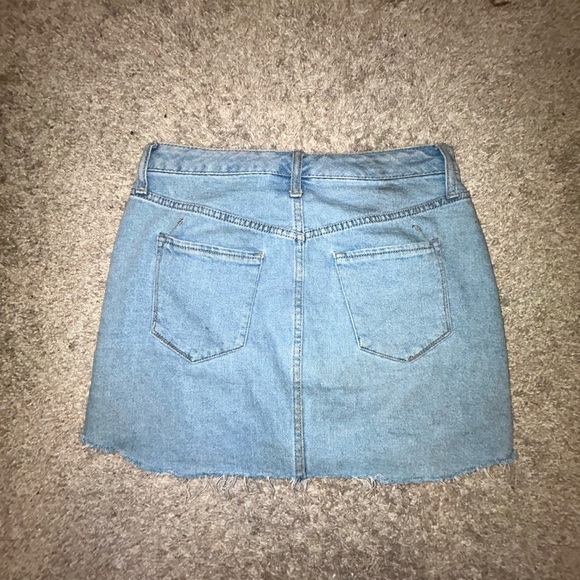 Distressed High waisted Jean Skirt - Picture 2 of 6